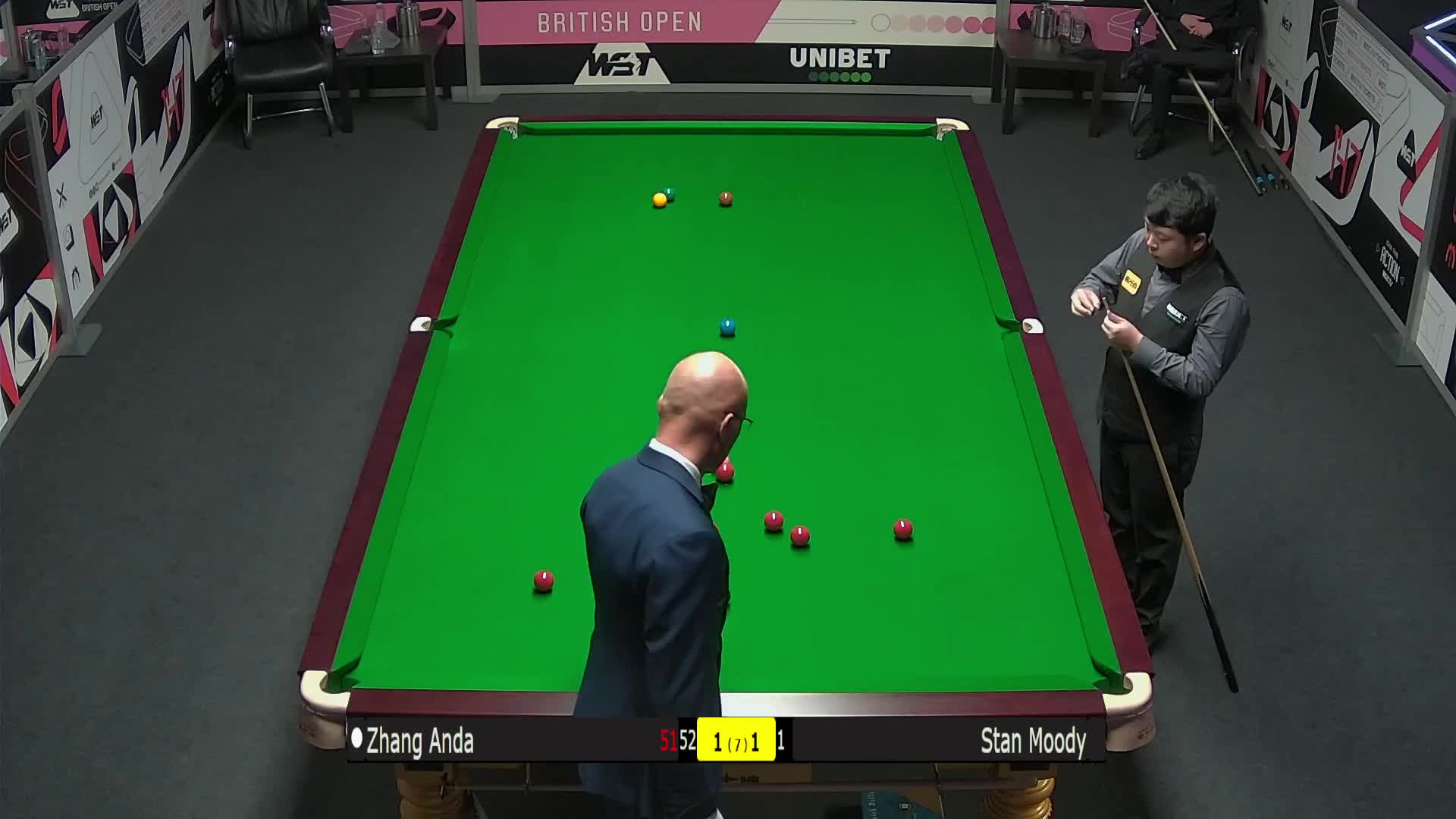 现出了属于 现出了属于