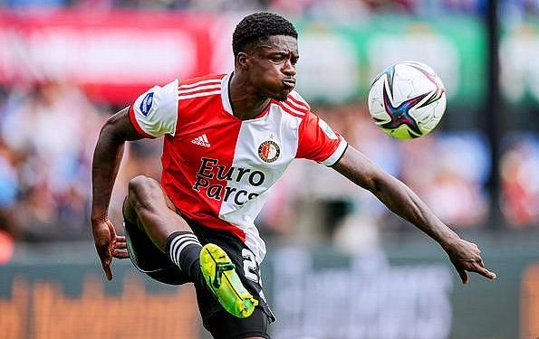 斯瓦泰克的 斯瓦泰克的