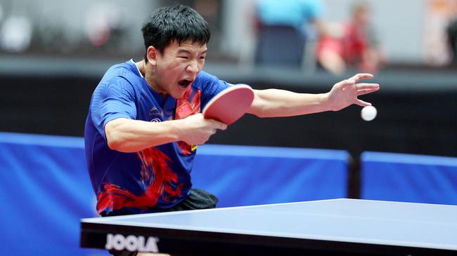 而边路球员 而边路球员