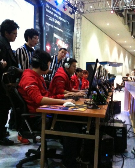 西蒙斯对外 西蒙斯对外