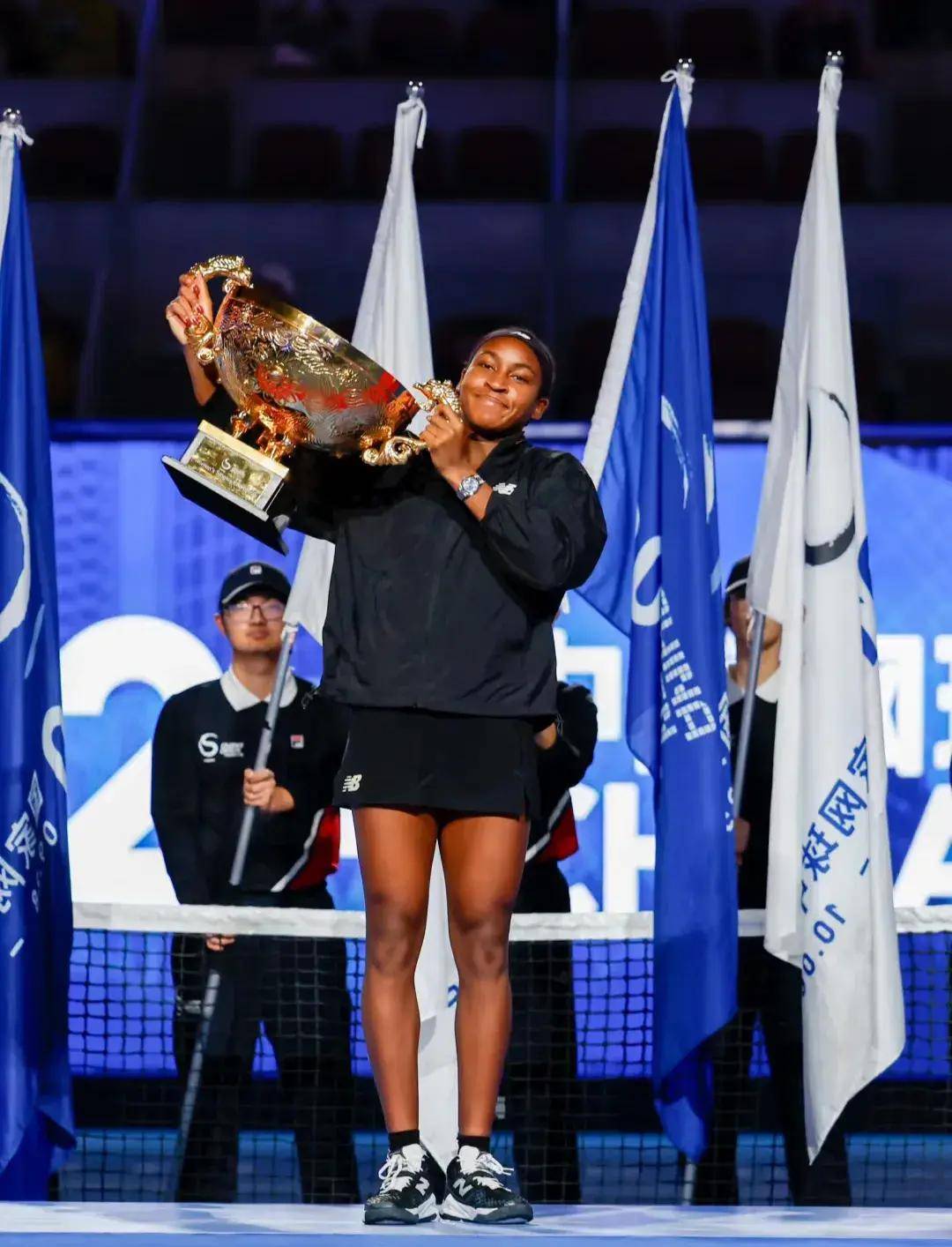 边锋拉宽 边锋拉宽