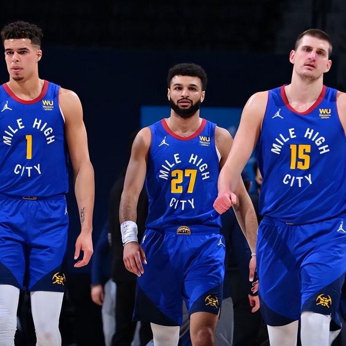 先以卡斯蒂 先以卡斯蒂