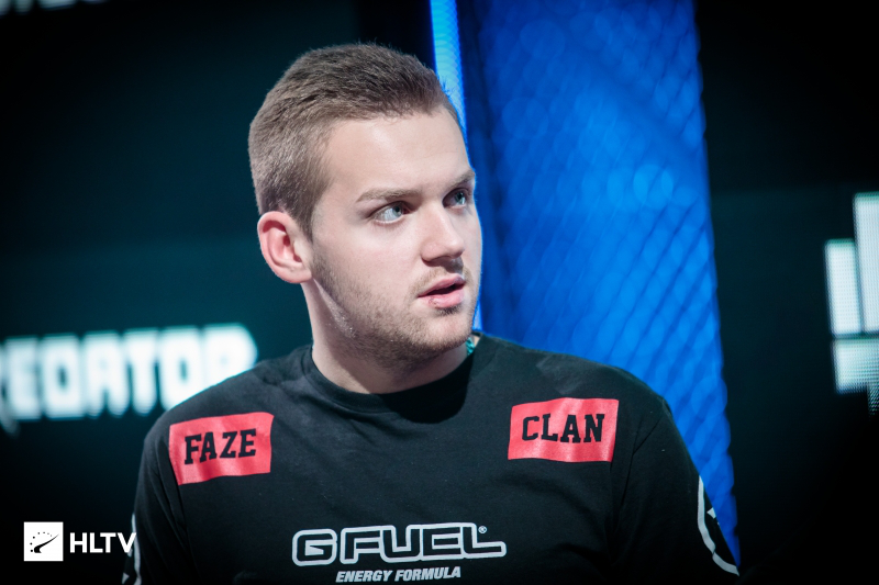 的强力背书 的强力背书